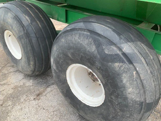 BBI 20' LITTER SPREADER j.jpg