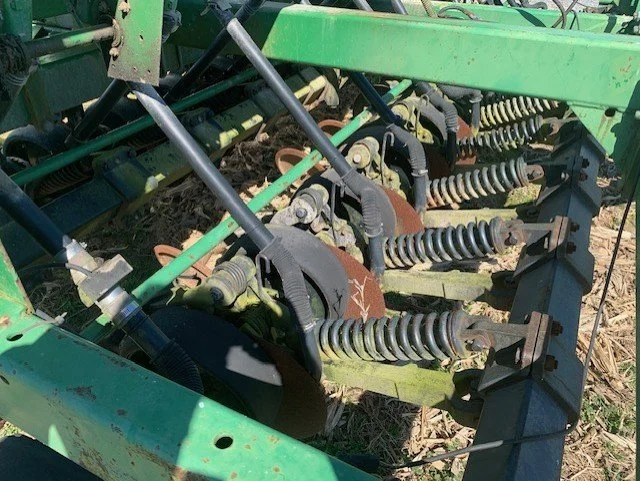 JOHNDEERE 1560 F.jpg