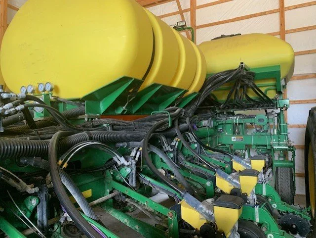 JOHN DEERE 1770 PLANTER h.jpg