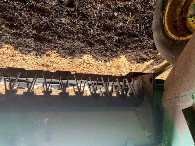 JOHN DEERE 925 D.jpg