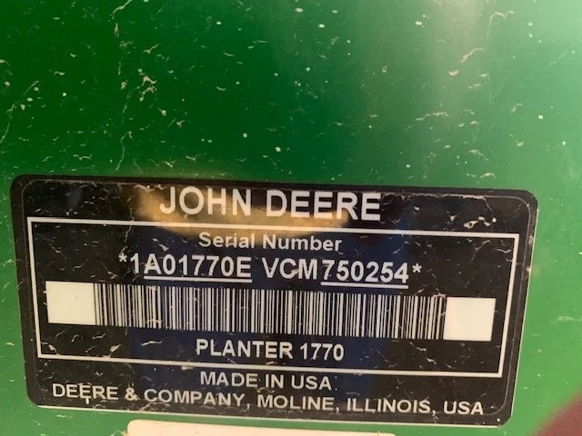 JOHN DEERE 1770 PLANTER d.jpg