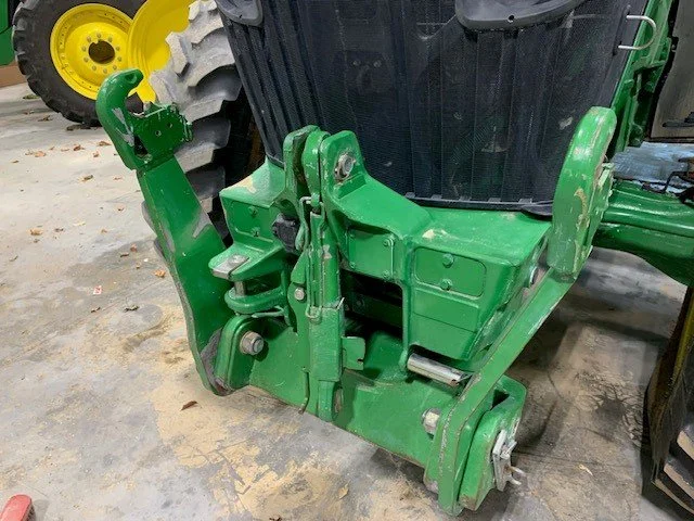 JOHN DEERE 7230R L.jpg