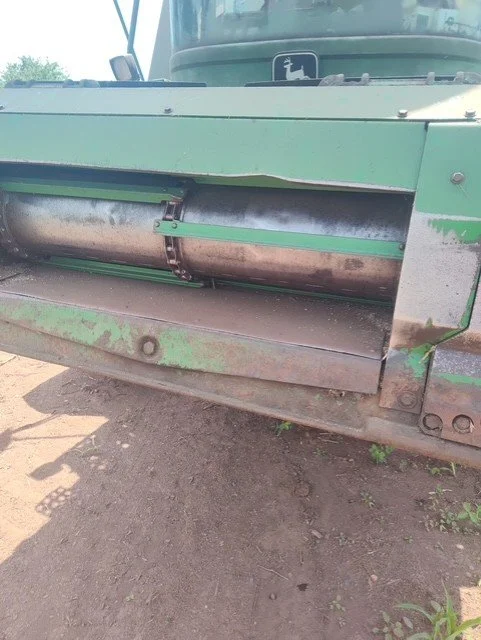 JOHN DEERE 9500 COMBINE 3.jpg
