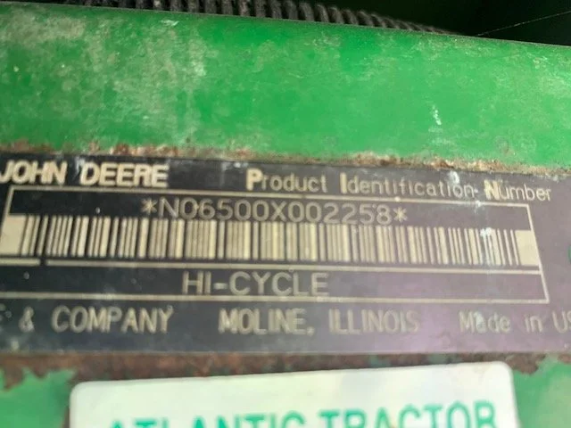 JOHN DEERE 6500 SPAYER J.jpg