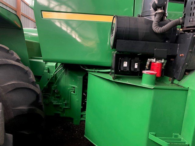 JOHN DEERE 8650 D.jpg