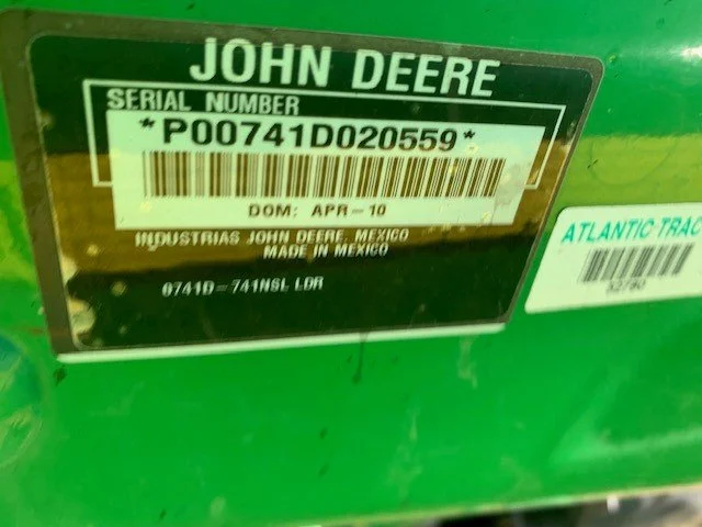 JOHN DEERE 7130 16.jpg