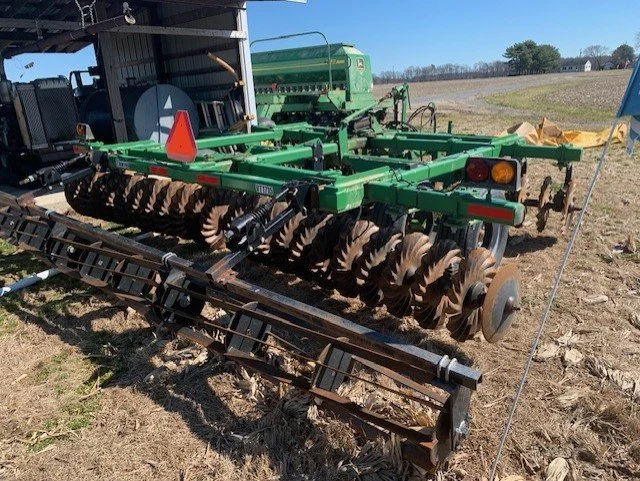 FRONTTIER VT1517 B.jpg