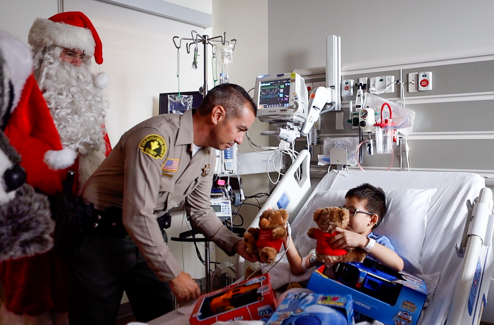 Everyday Heroes: Deputy Jay Estrada and Custody Specialist Aleyda Garcia