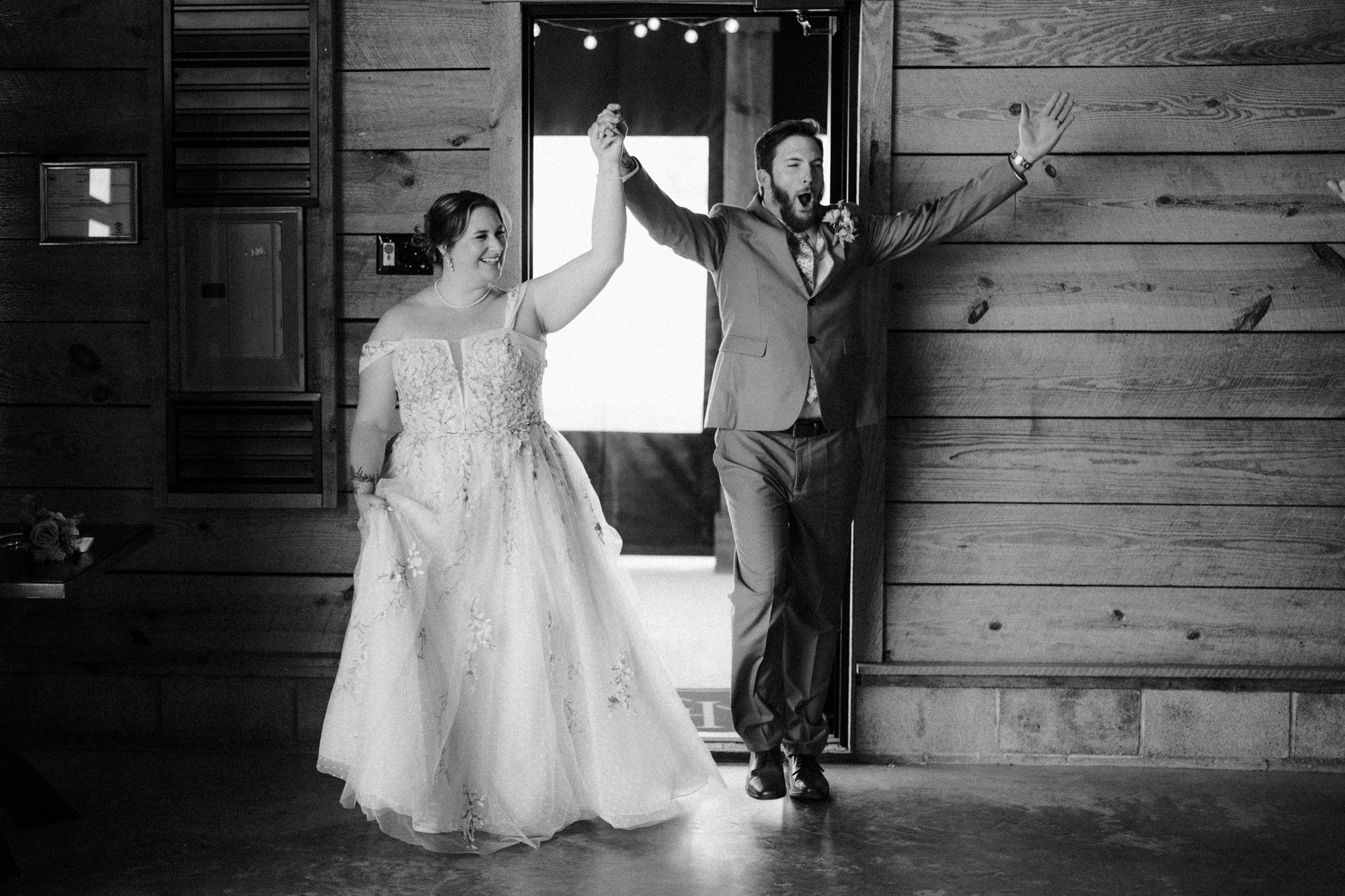 HoneyBeeWeddingPhotographer (41 of 99).jpg