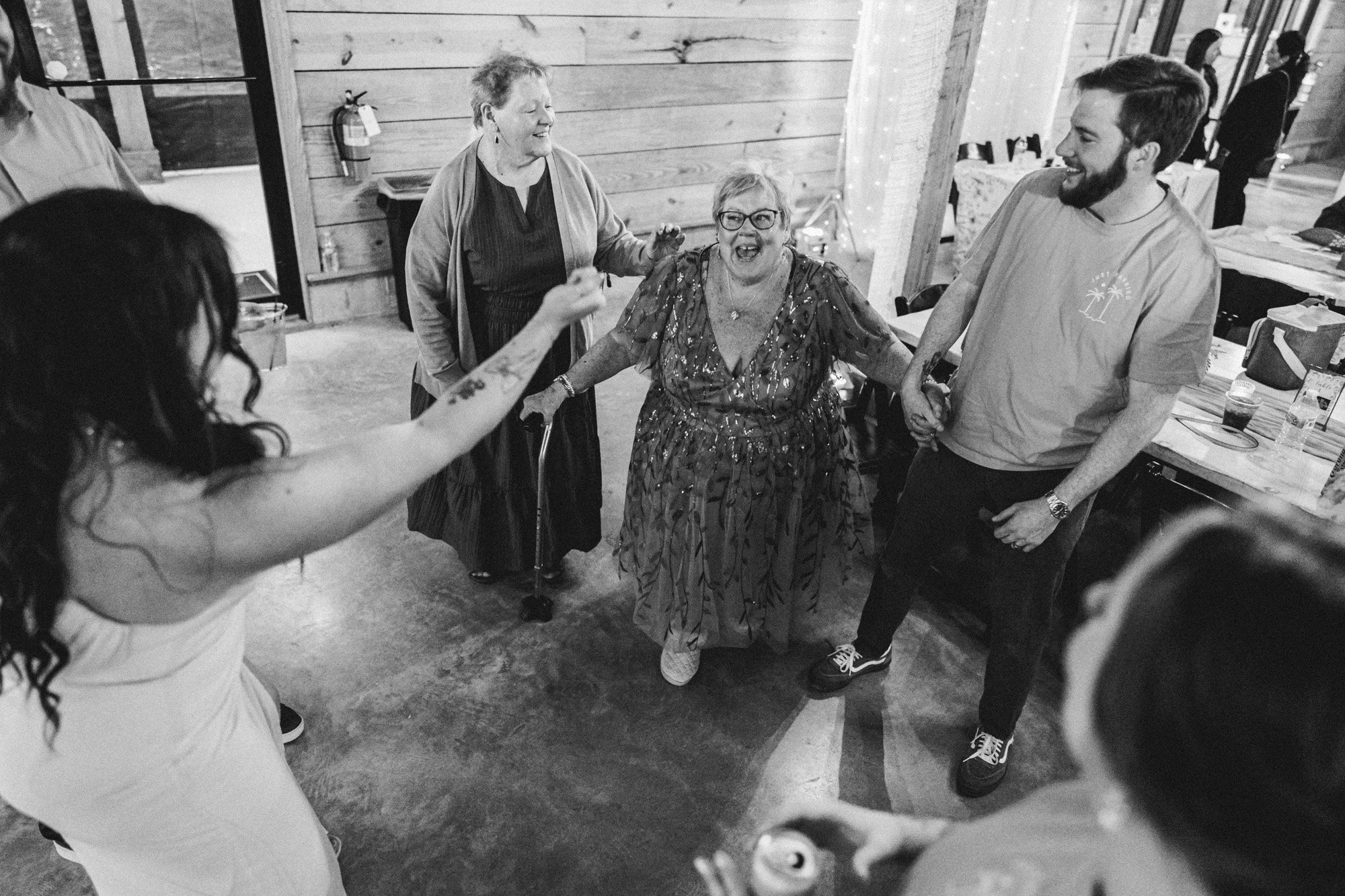 HoneyBeeWeddingPhotographer (83 of 99).jpg