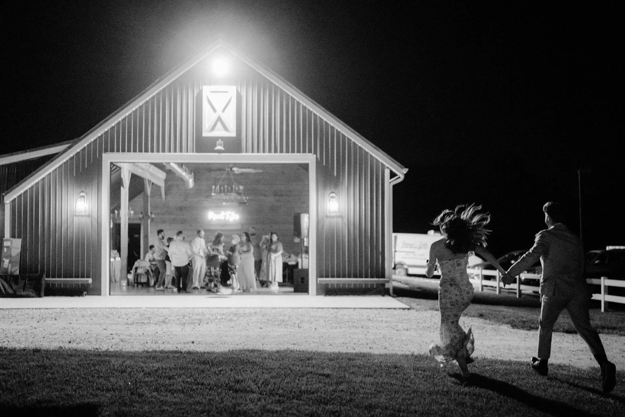 HoneyBeeWeddingPhotographer (92 of 99).jpg