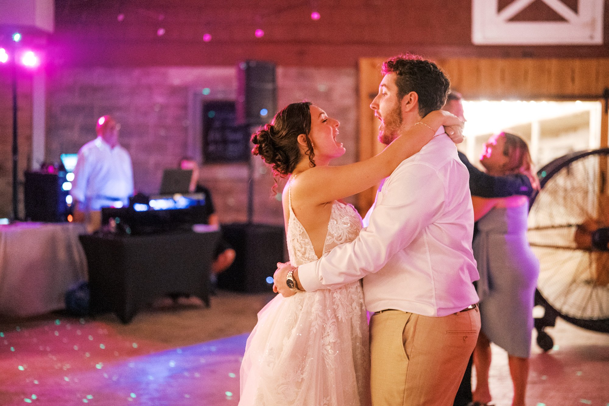 HopkinsHeartlandWedding (105 of 108).jpg