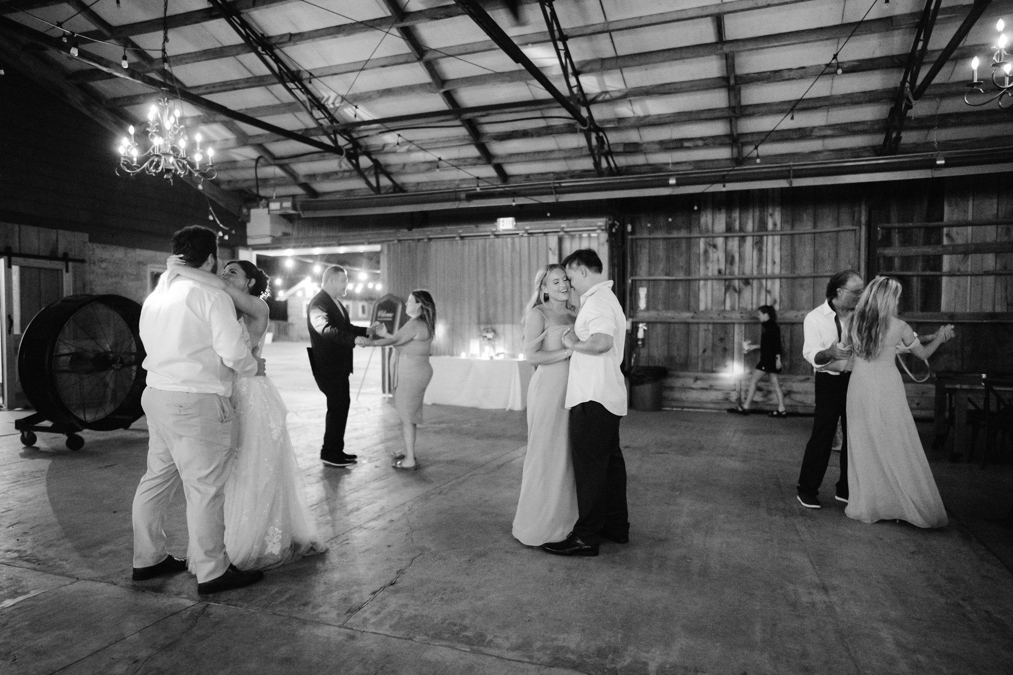 HopkinsHeartlandWedding (107 of 108).jpg