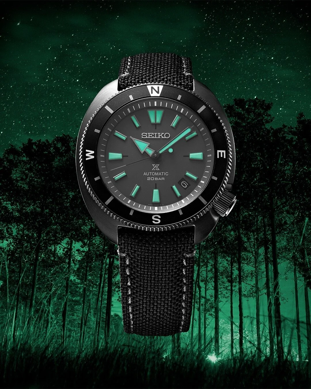 NIGHT VISION

The Limited Edition Prospex SRPH99 evokes the hues rendered in night vision goggles, decorated with uniquely blue-green Lumi-Brite hour markers built around a stainless steel case with a super-hard black coating. Stealthy and sophistica