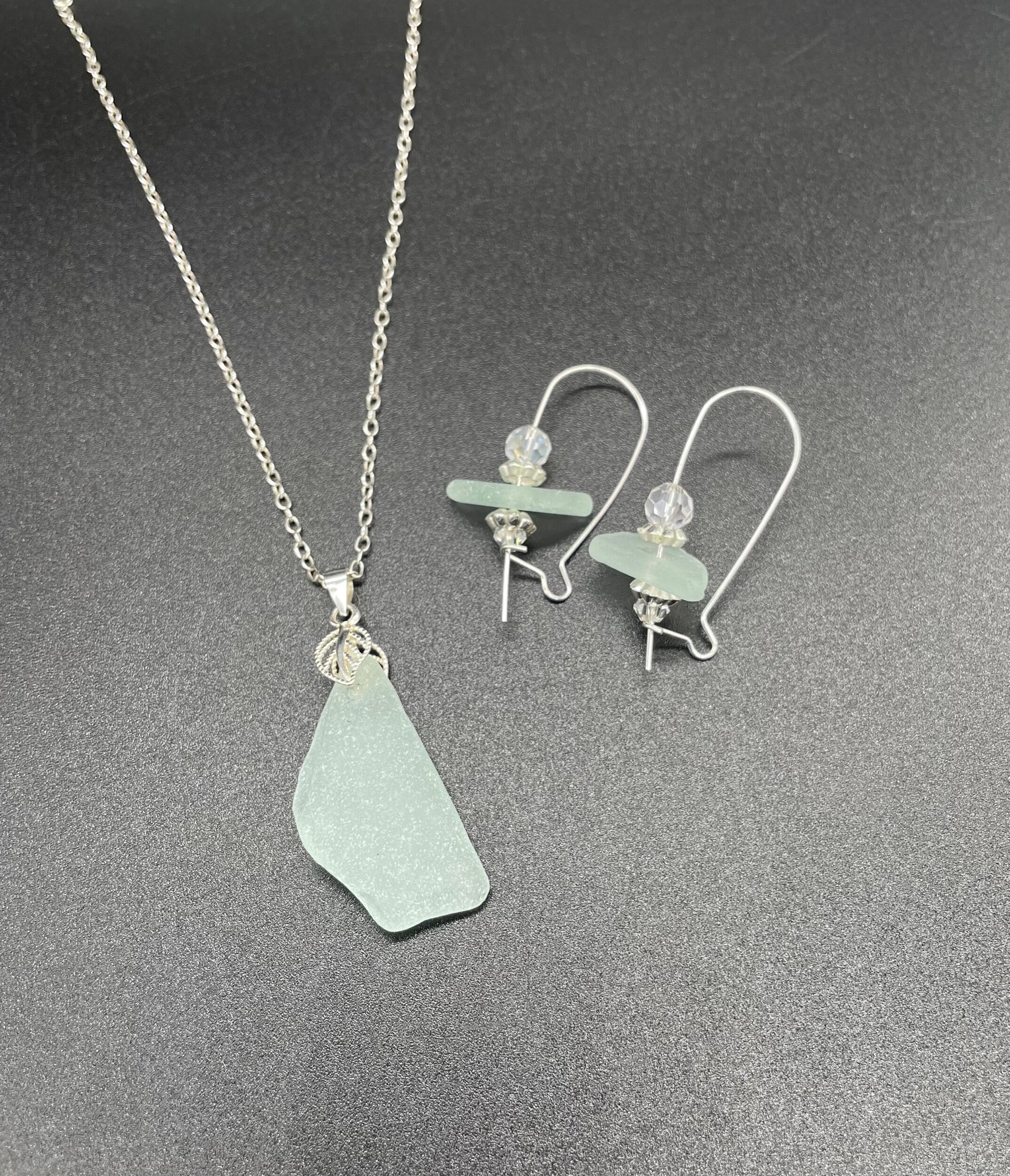 B727F245-7EDF-476A-893D-71EC2D2FA55D