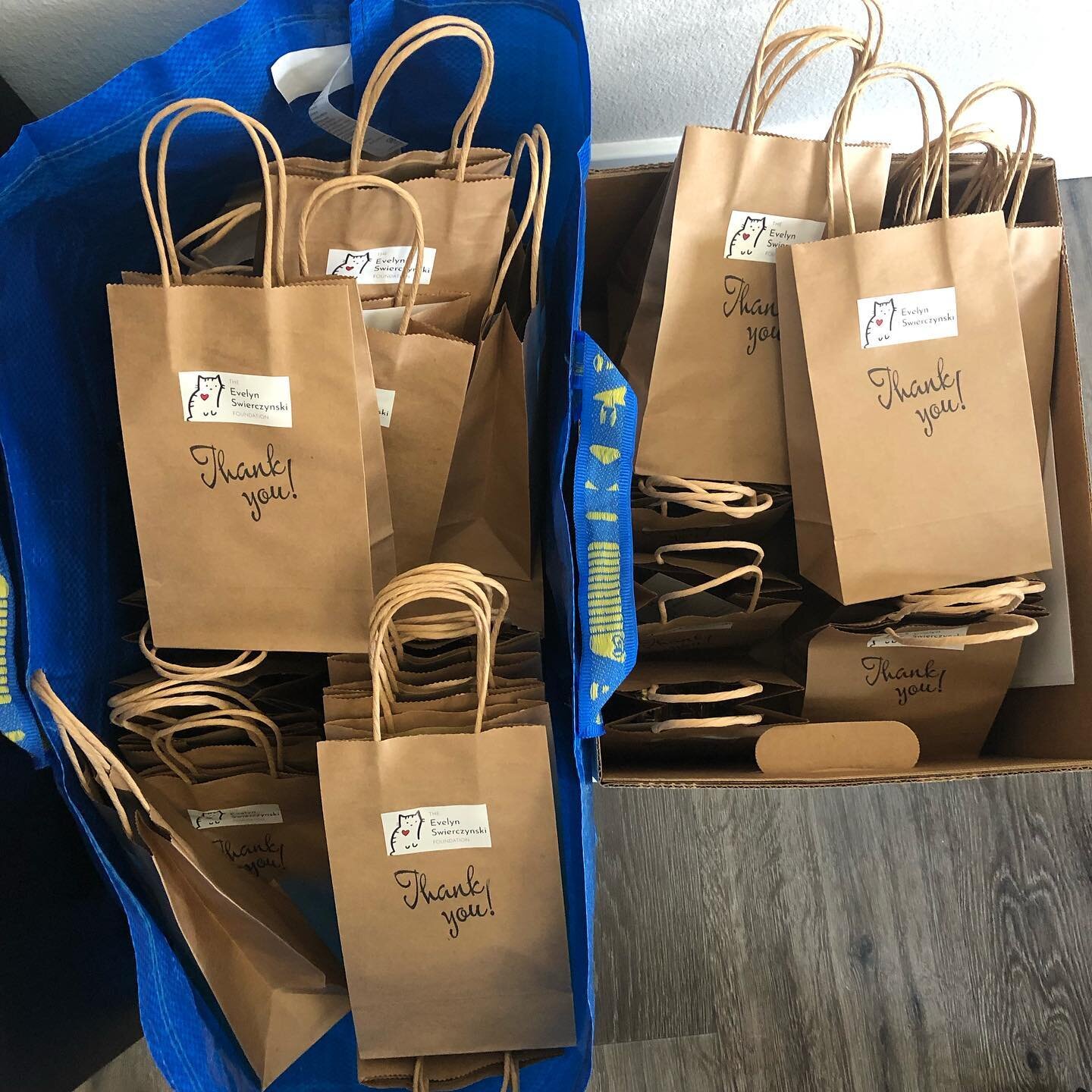 Thank you bags ready to go for all the folks signed up for our #TeamEvie Birthday Blood Drive benefiting CHLA on Tuesday July 13th at Vroman&rsquo;s Bookstore in Pasadena 

There are still a few spots available for walk ups, give CHLA a call tomorrow