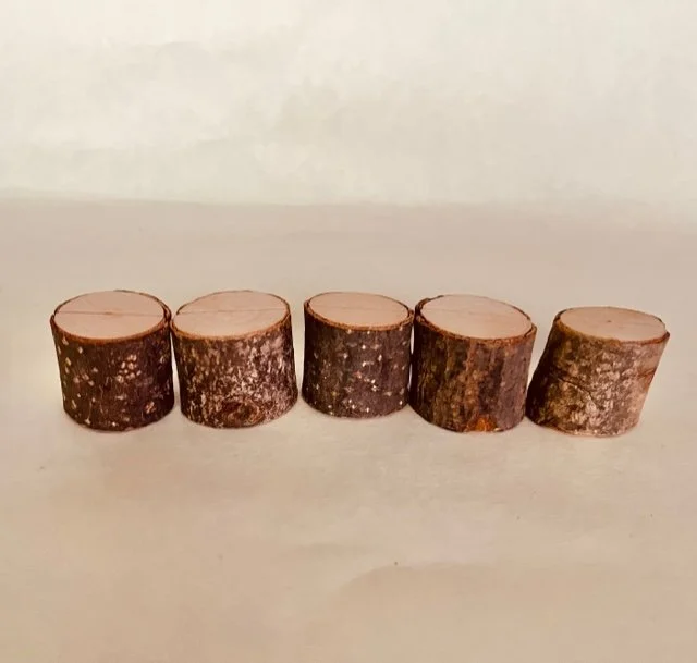 Escort Card Holder 1.jpg