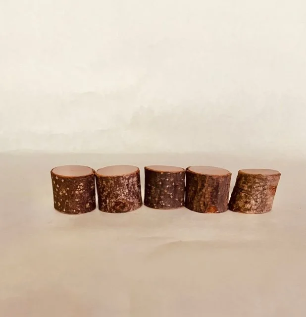 Escort Card Holder 3.jpg