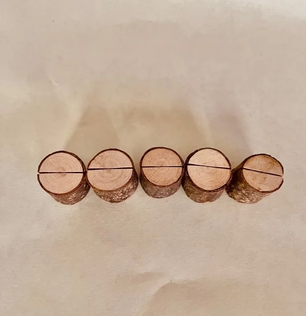 Escort Card Holder 2.jpg