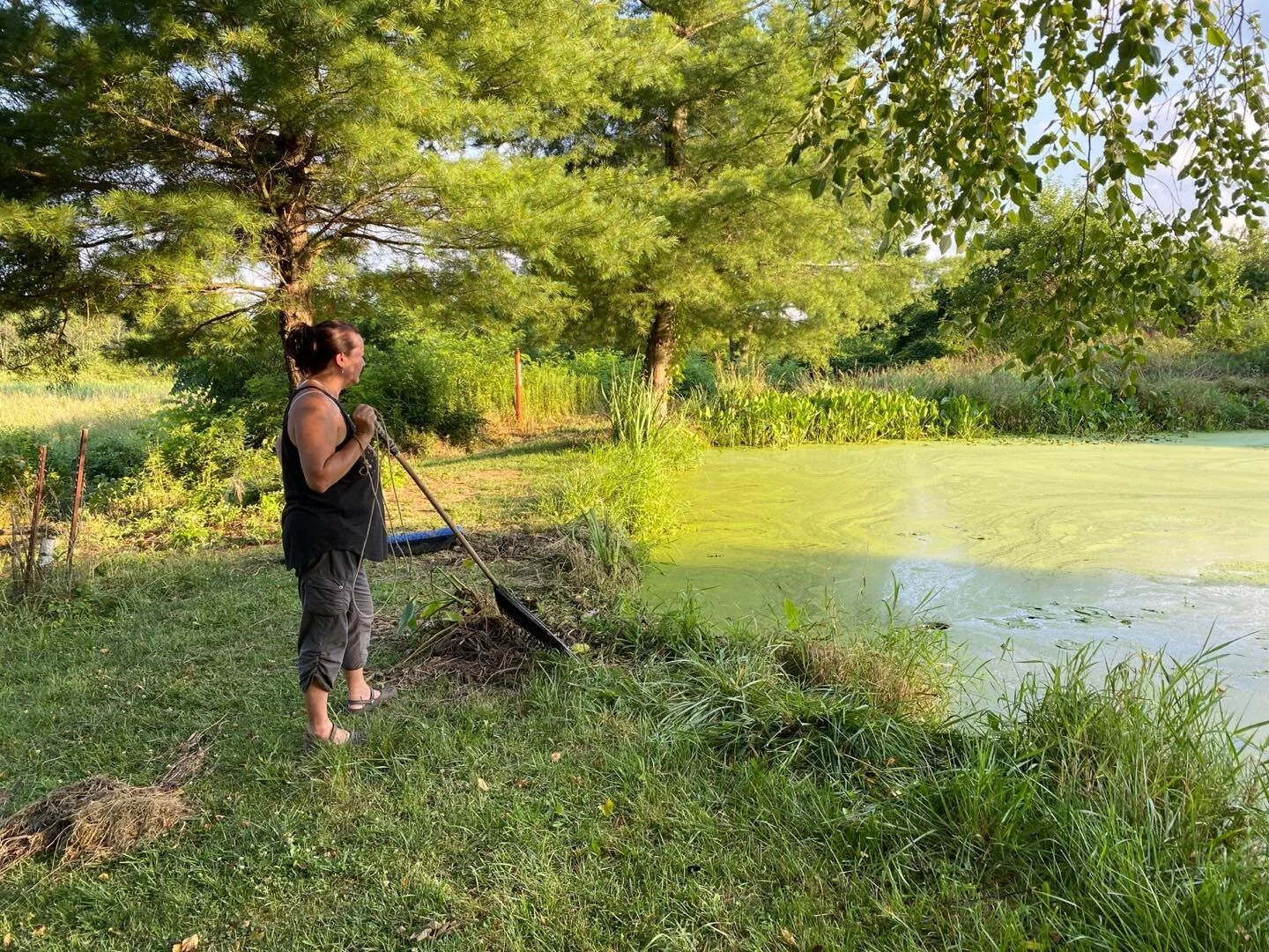 Pondering pond scum......she&rsquo;s a pro !!!
