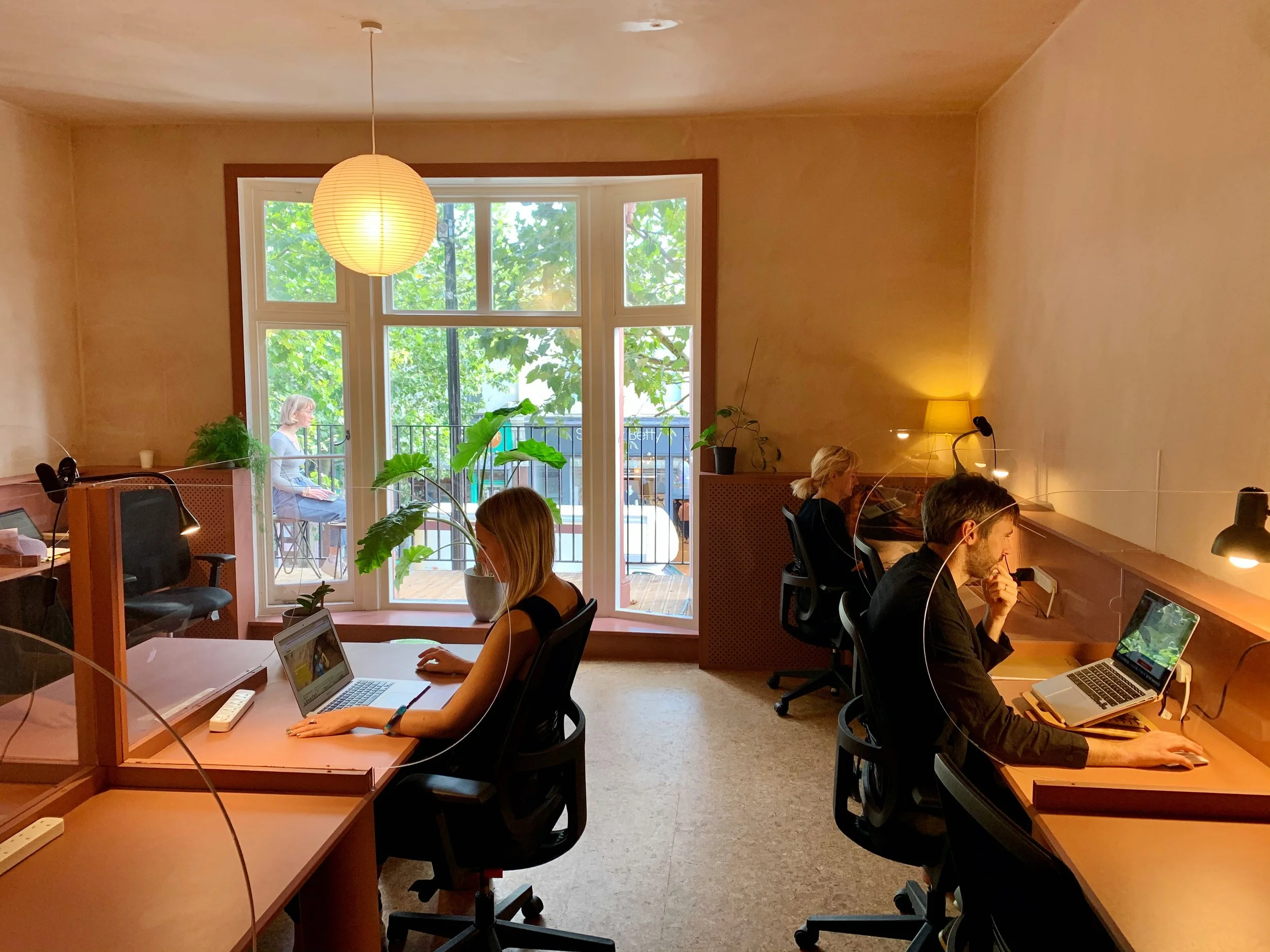 Hot & Fixed Desk Rental — Oru Space East Dulwich and Sutton