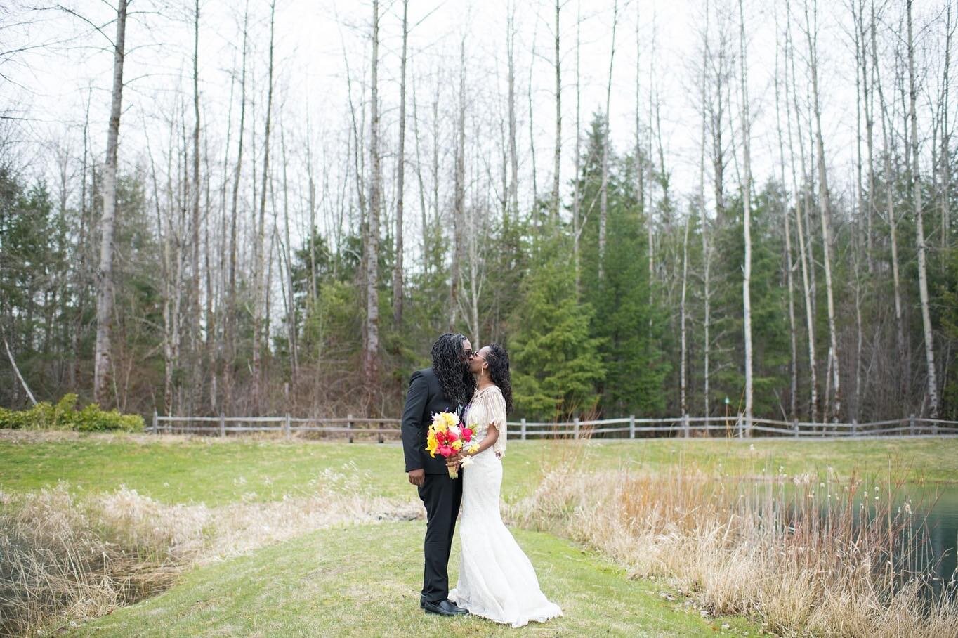 From Kansas City Missouri to Ashford, WA. Saying &lsquo;I Do&rsquo; surrounded by mountains and nature. 
_________________
#KaribaPhotography #seattleweddingphotographer #pnwphotographer #elopmentphotographer #WeddingDay