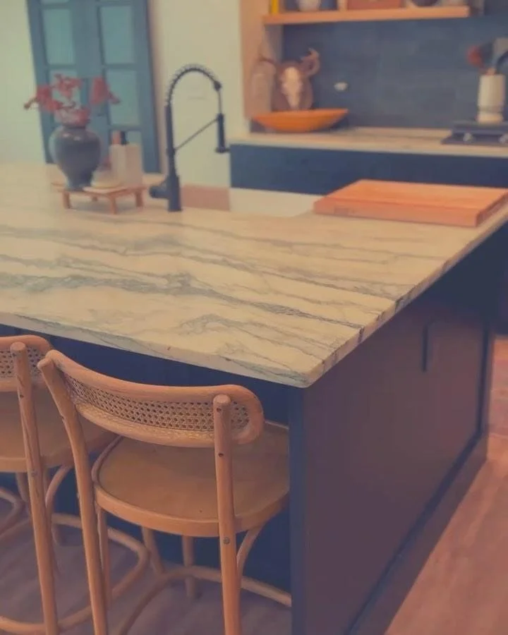 Calling all hard workers to join our construction crew! We&rsquo;re looking for a dedicated Construction Apprentice to provide general labor support on our team and develop the type of skills that can lead to a long term career in a lucrative industr