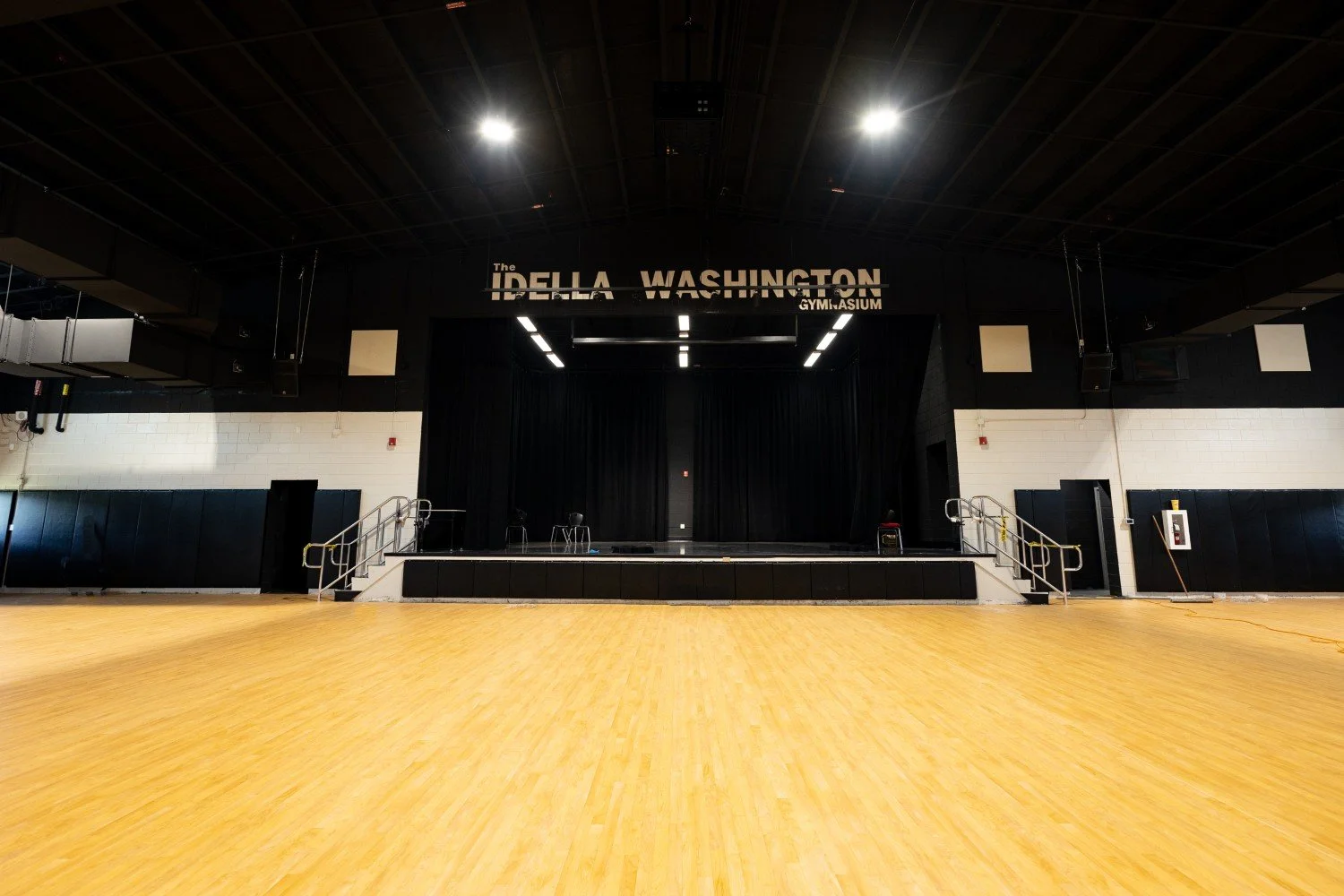 CZ4A3887 (Custom).jpg