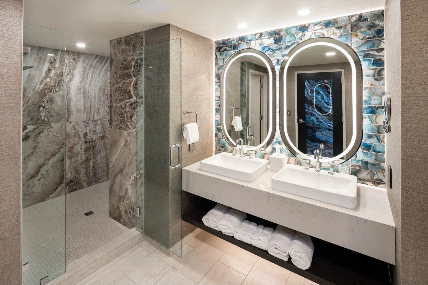 2 Bay Suite - Bathroom Shower (Custom).jpg