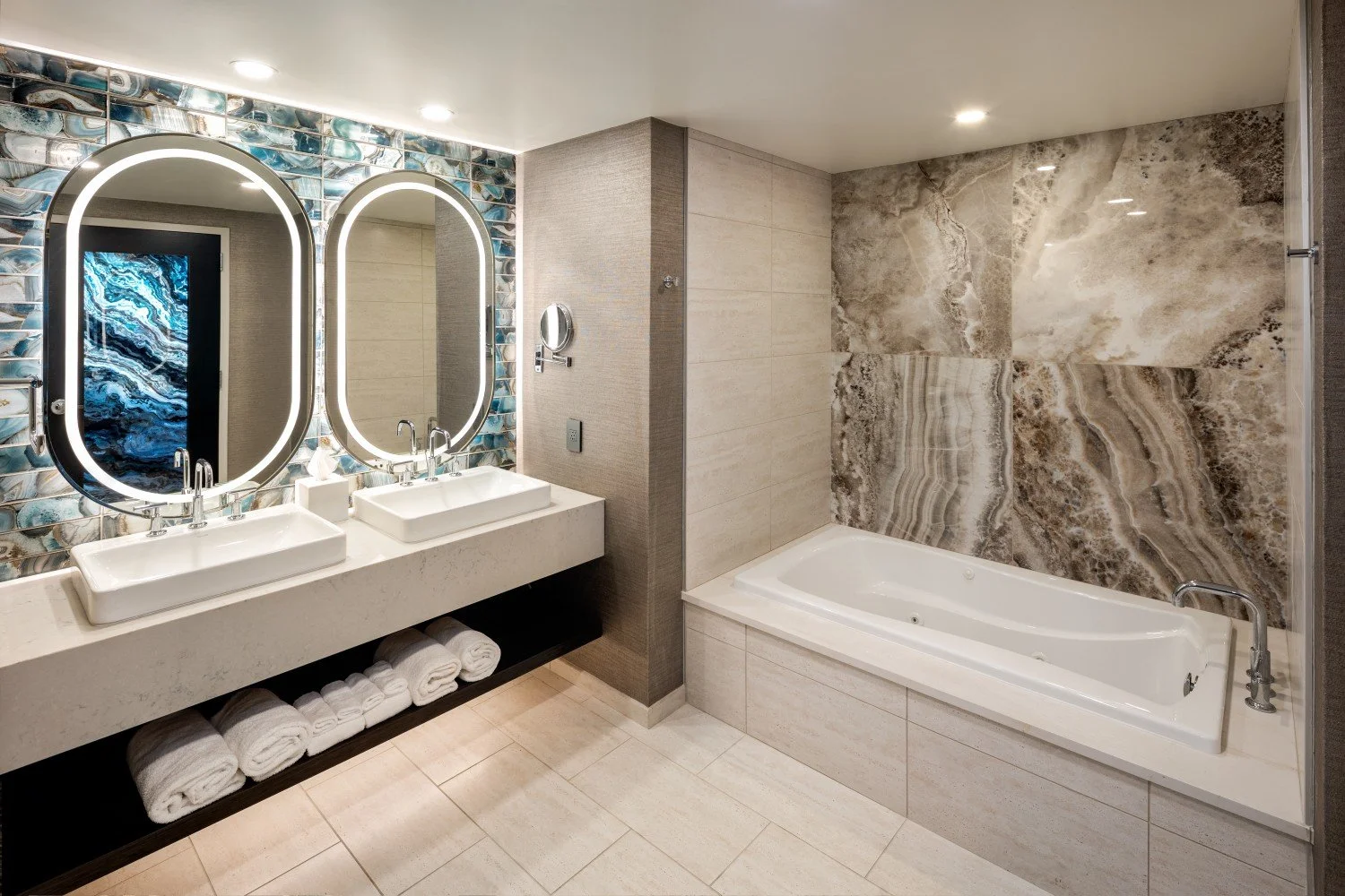 2 Bay Suite - Bathroom Tub (Custom).jpg