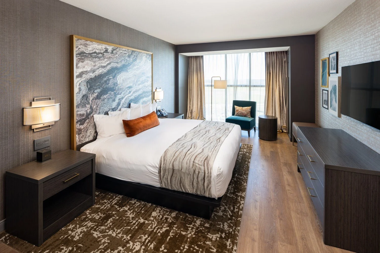 2 Bay Suite - Bedroom (Custom).jpg