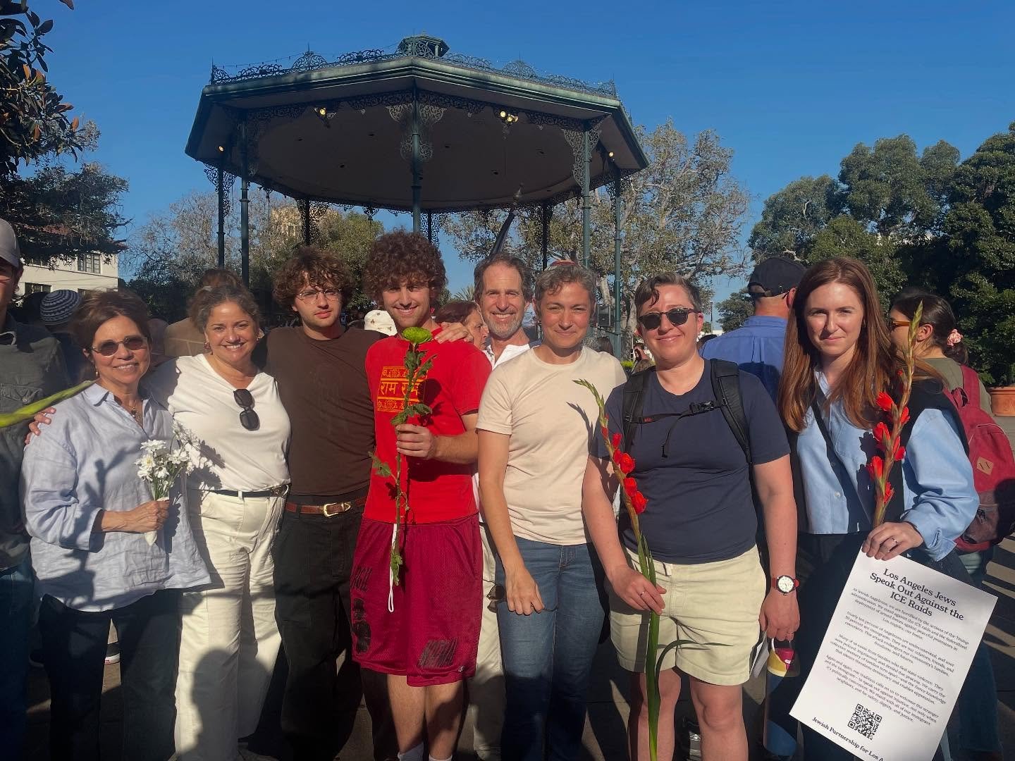 SIJCC representing at tonight's Prayer Walk for Family Unity at the Metro Detention Center with @la__voice 🕊️