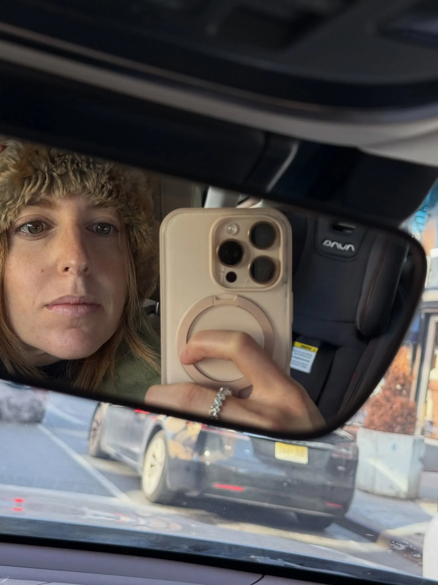 the randomness that resonates lately 🌀🧠
(esp love the last 2 🤍💁🏼&zwj;♀️)