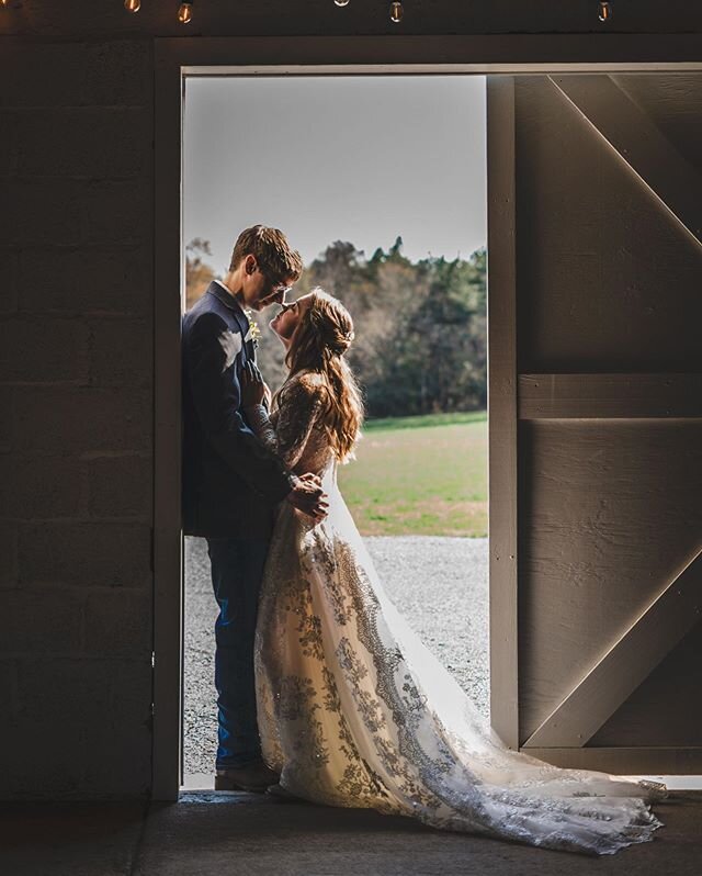 They were going to make it happen and nothing could stand in their way!
✨
A beautiful 4 person ceremony out in Montpelier, Virginia last Saturday followed up with mega couples portraits!
.
#virginiaphotographer #virginiawedding #virginiaweddingphotog