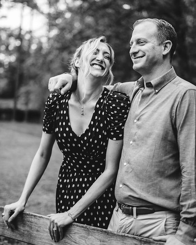 Rain or shine, these two are in it to win it 💖
.
.
.
#engagementphotos #engaged #virginiaphotographer #virginiaweddingphotographer #richmondva #sonyalpha #authenticlovemag #wildhearts #soulmates