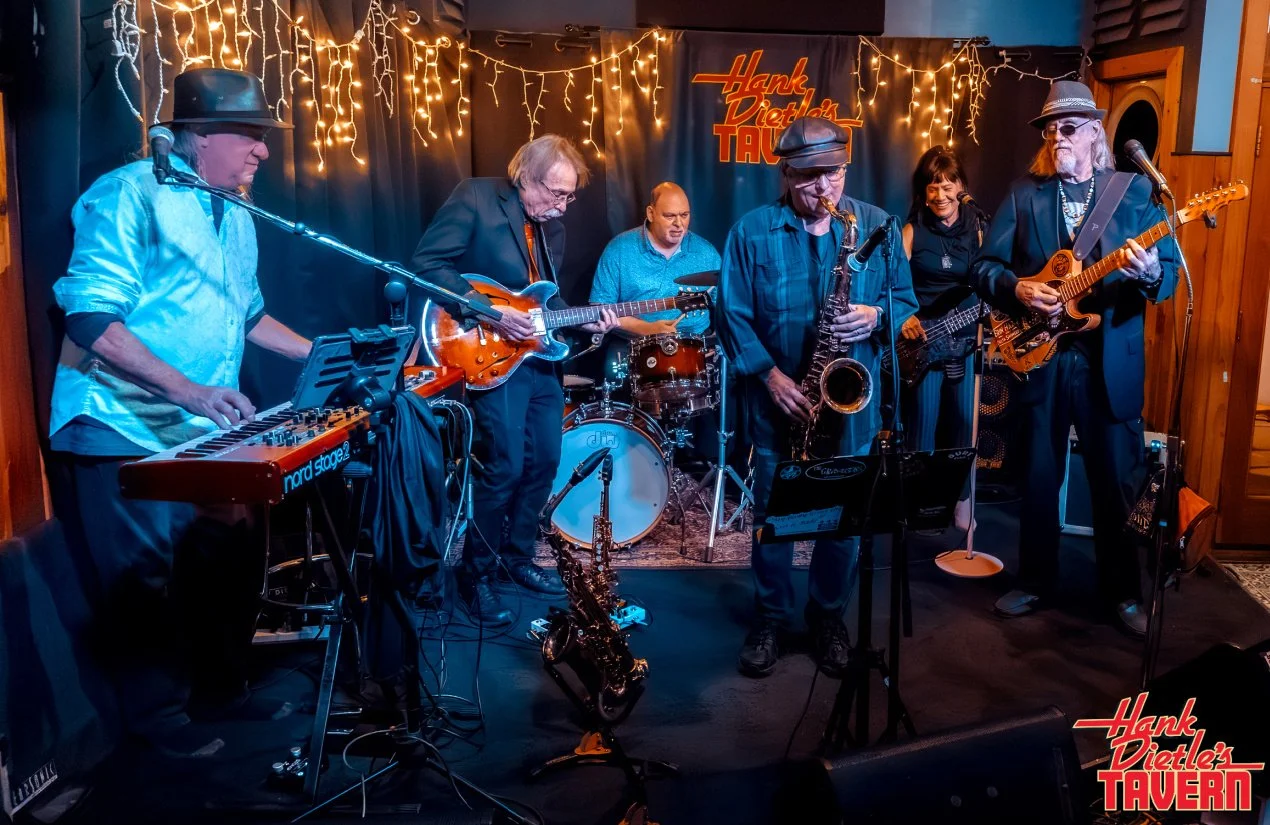 Reggie Right Eye &amp; The Missing Pieces 