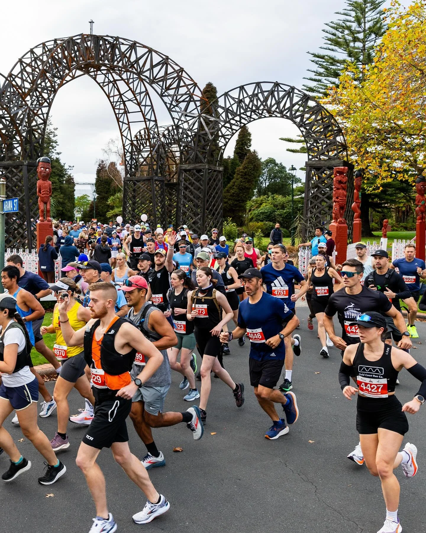 An iconic start at the Government Gardens💥 
The full Red Stag Marathon journey begins here!