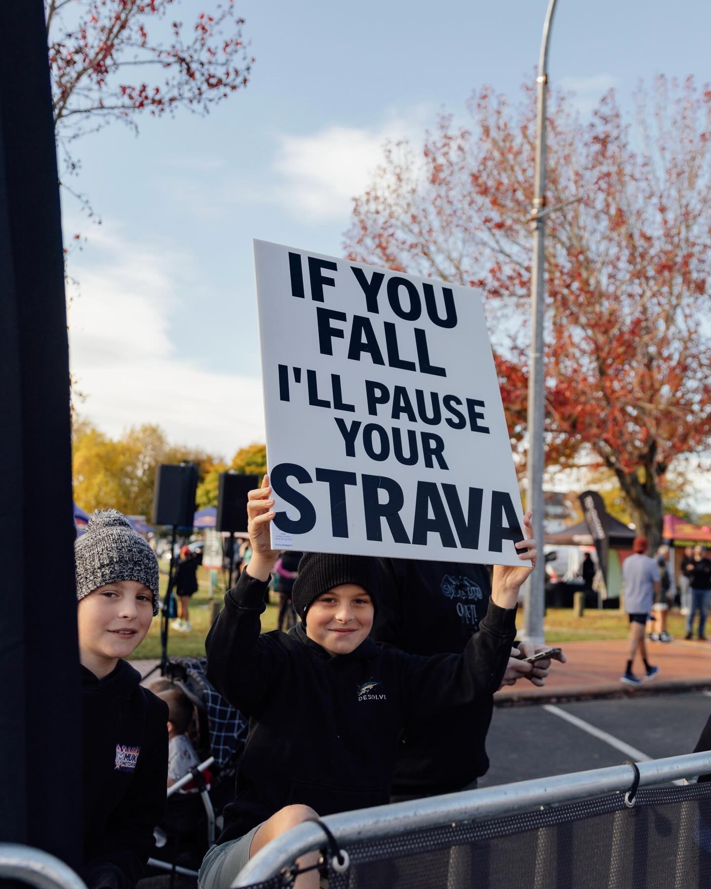 What friends &amp; family are for 🤝😤⏱️