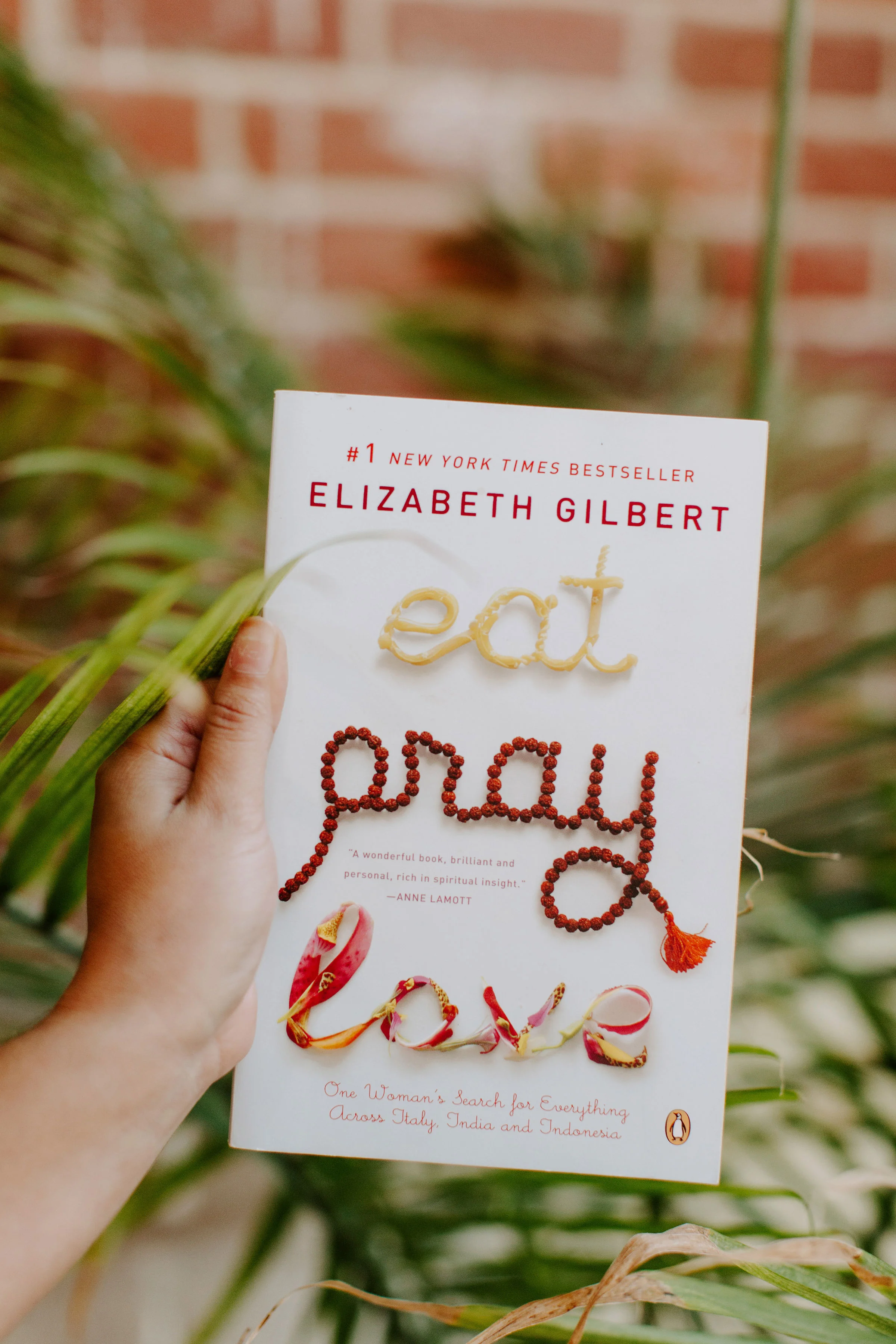 Review: Eat, Pray, Love by Elizabeth Gilbert