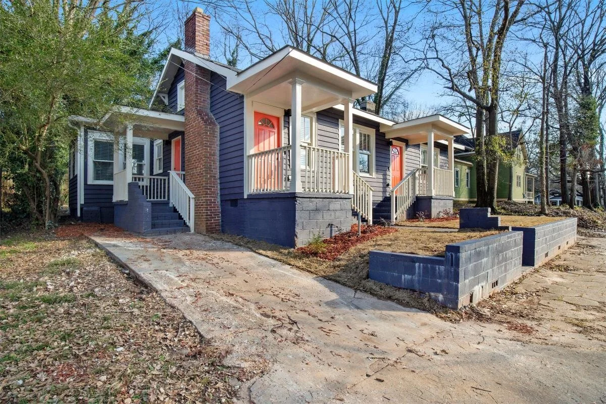 exterior 2.jpg