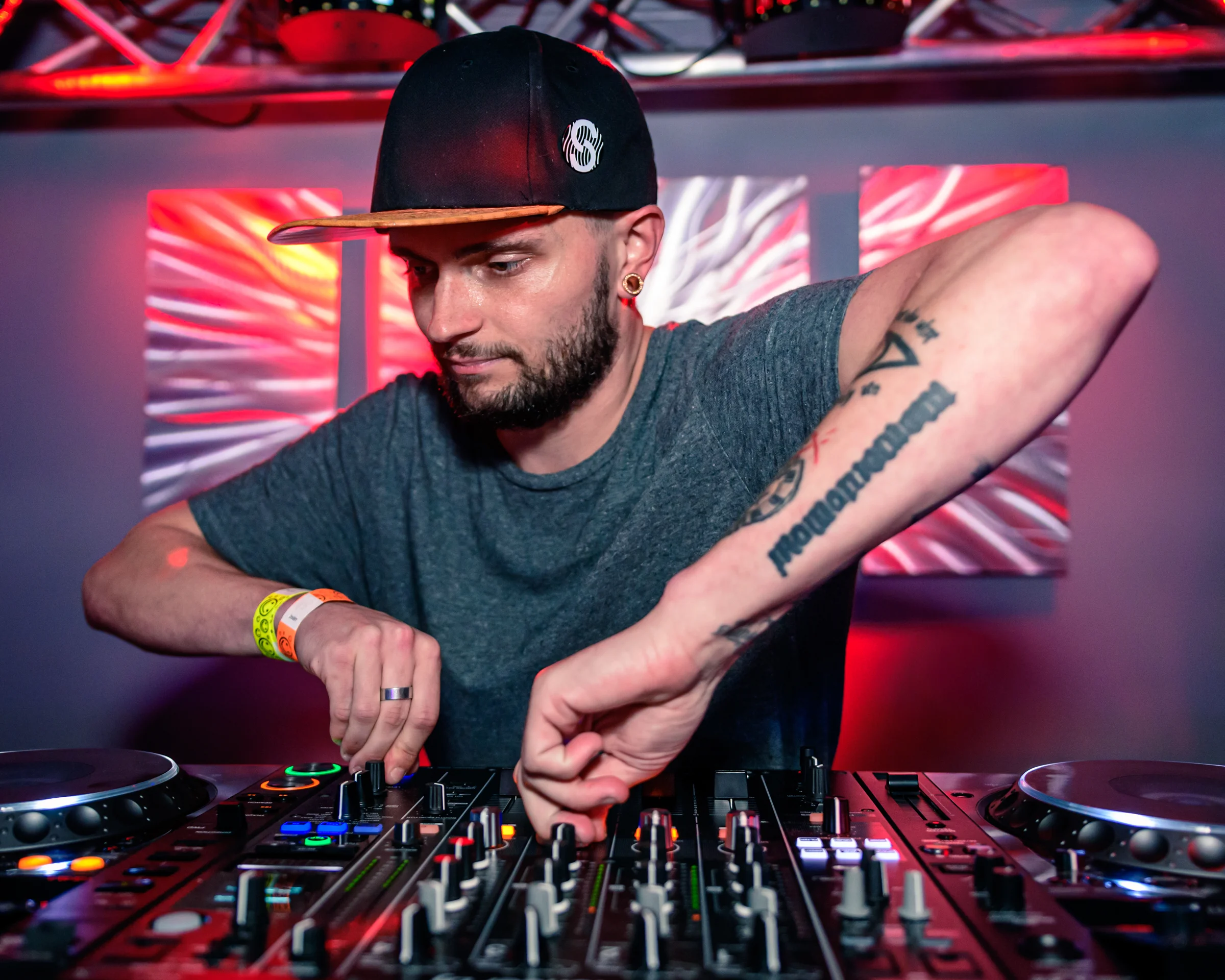DJ-1.jpg