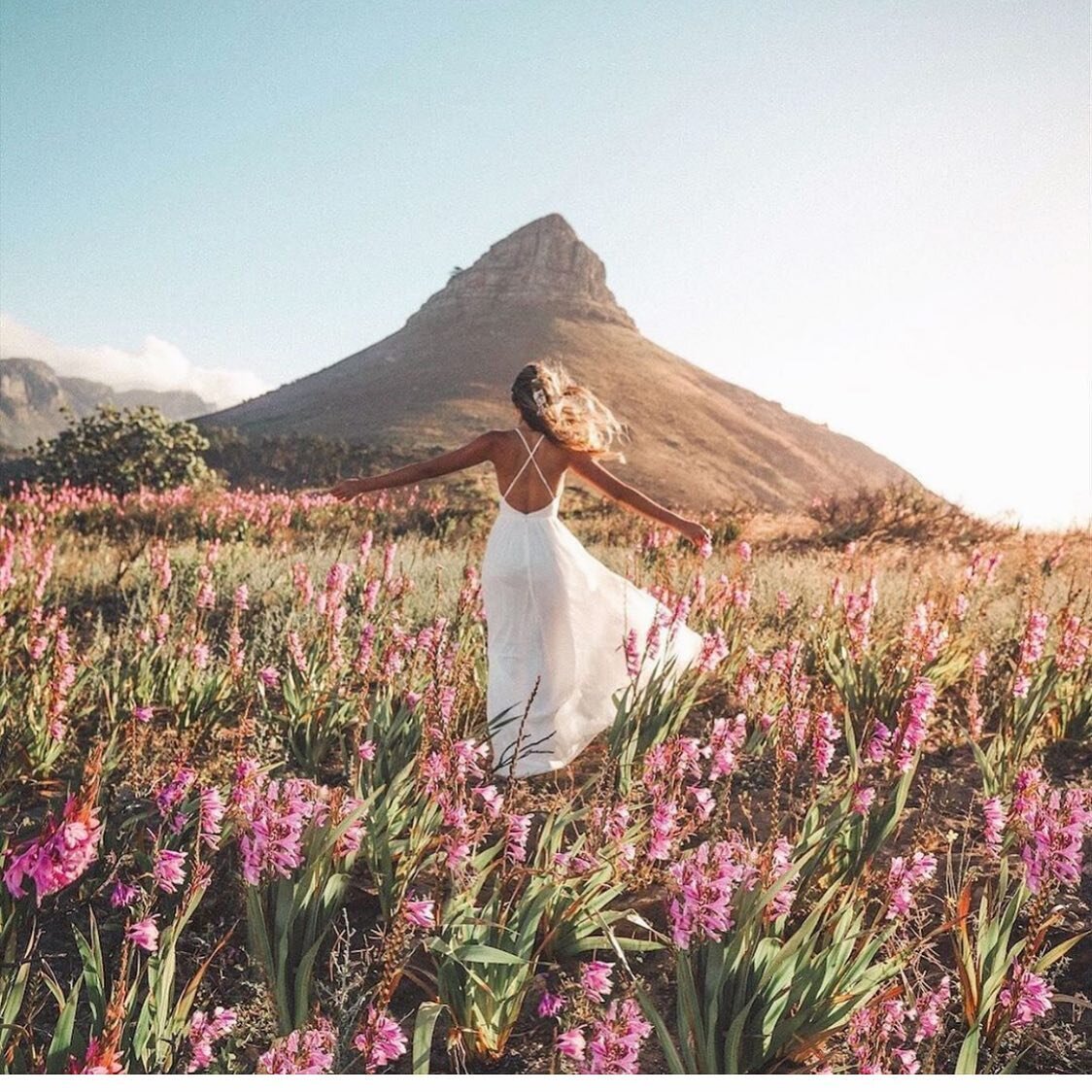 Come find open space and freedom in Cape Town - along with top-notch medical care. 
#fertilitytravel #fertility #eggfreezing  #capetown #travel #medicaltravel 
Photo credit: @campsbaygirl