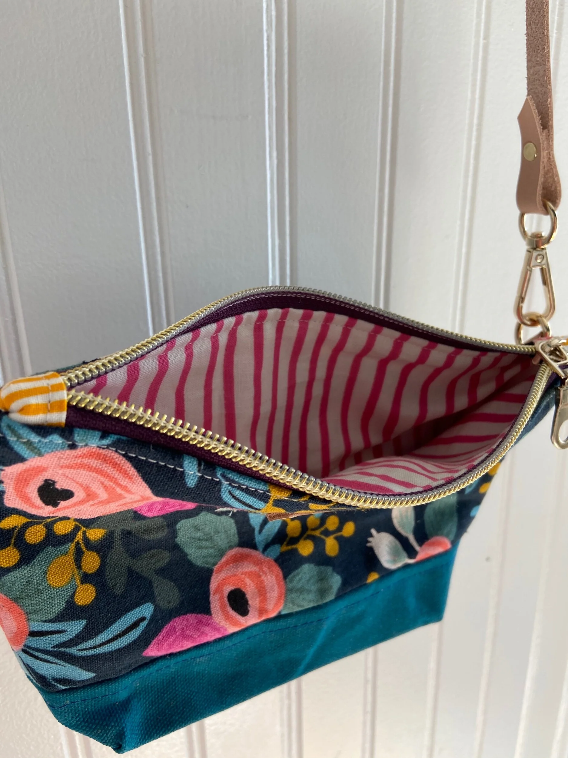 DC9A3880-3C57-48D7-80CC-E63312C5502F