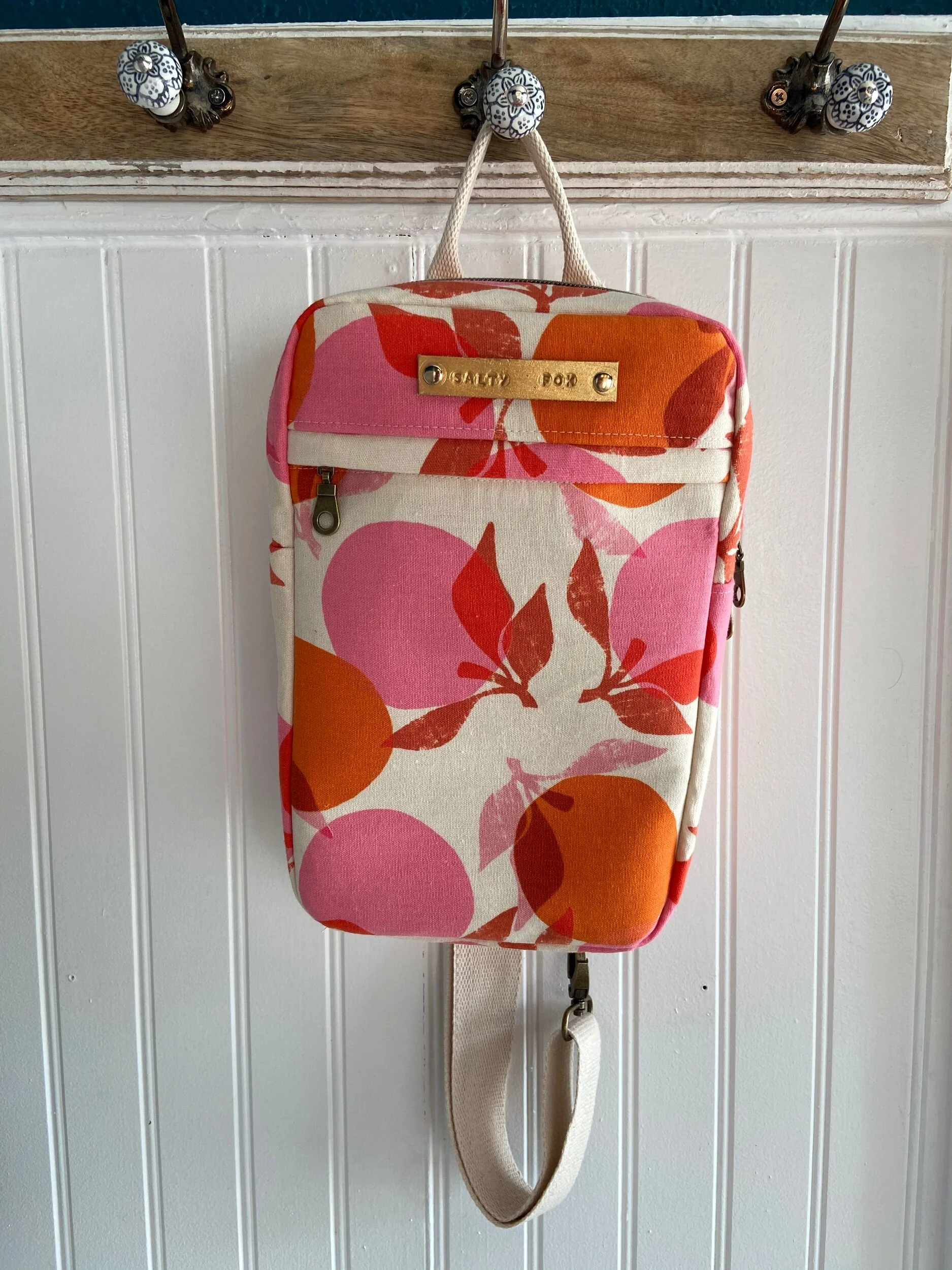 6D8C0B53-50BC-4DCF-9859-D8670701C623