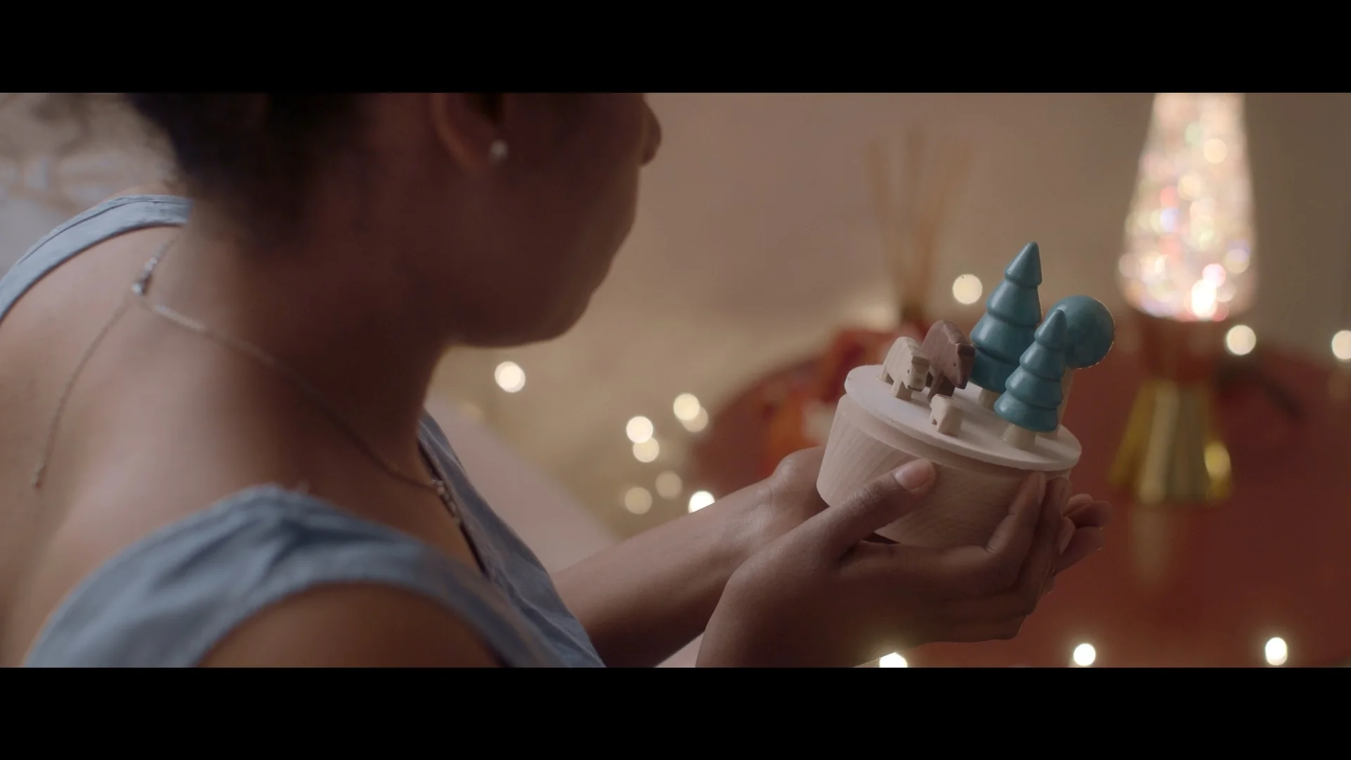 Bearing (2018) Dir. Nicolas Escobar