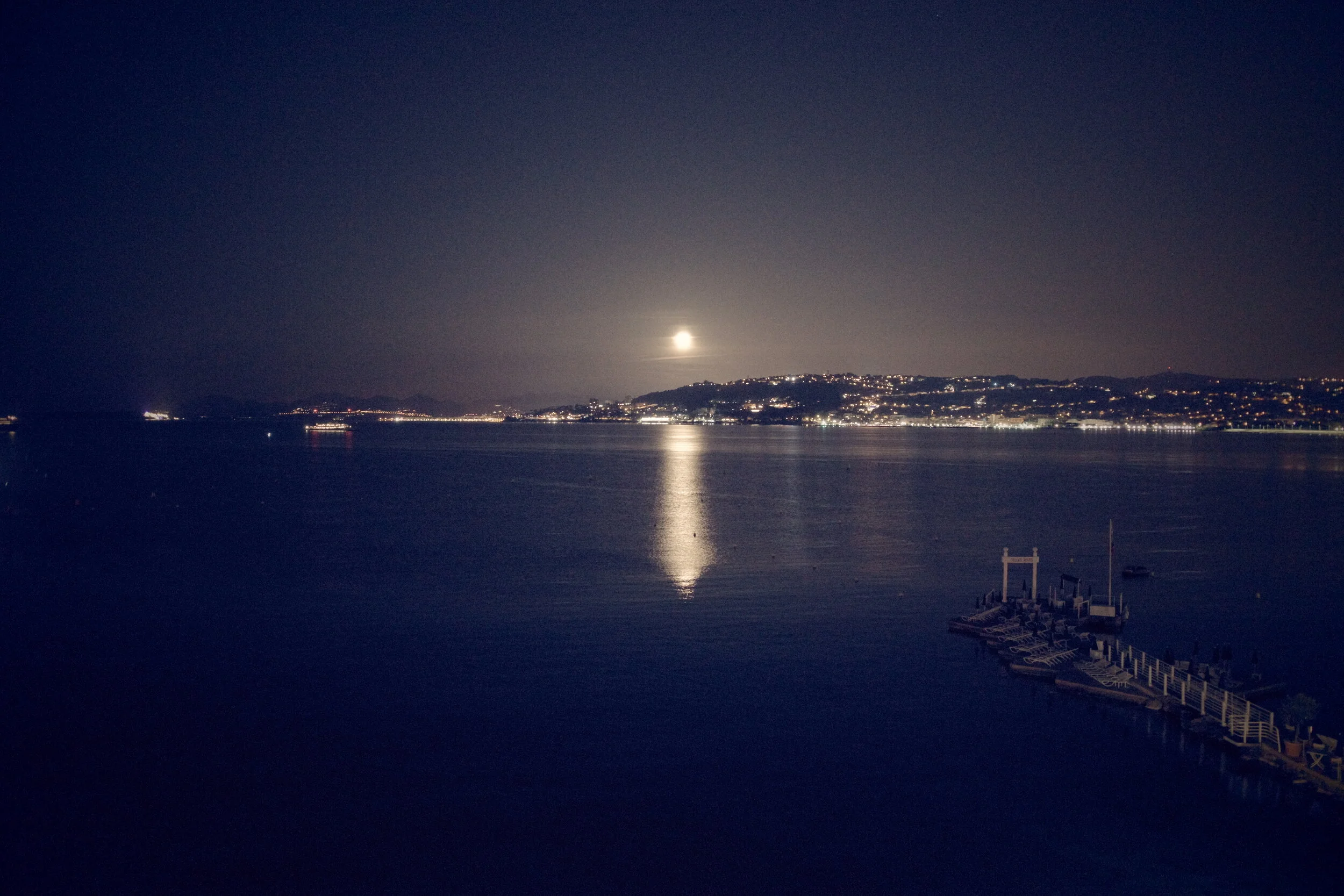 5am moon