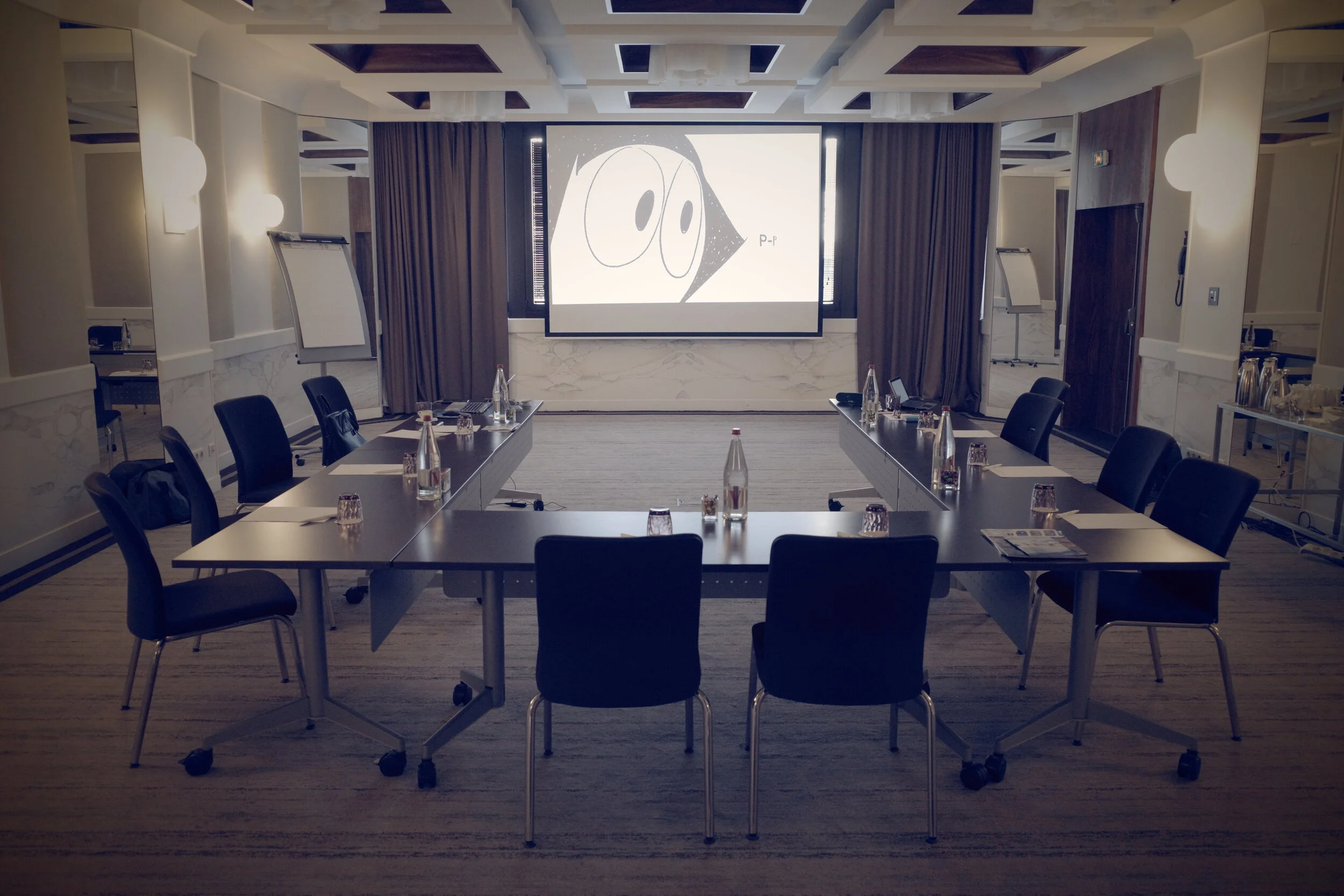 qofi meeting room