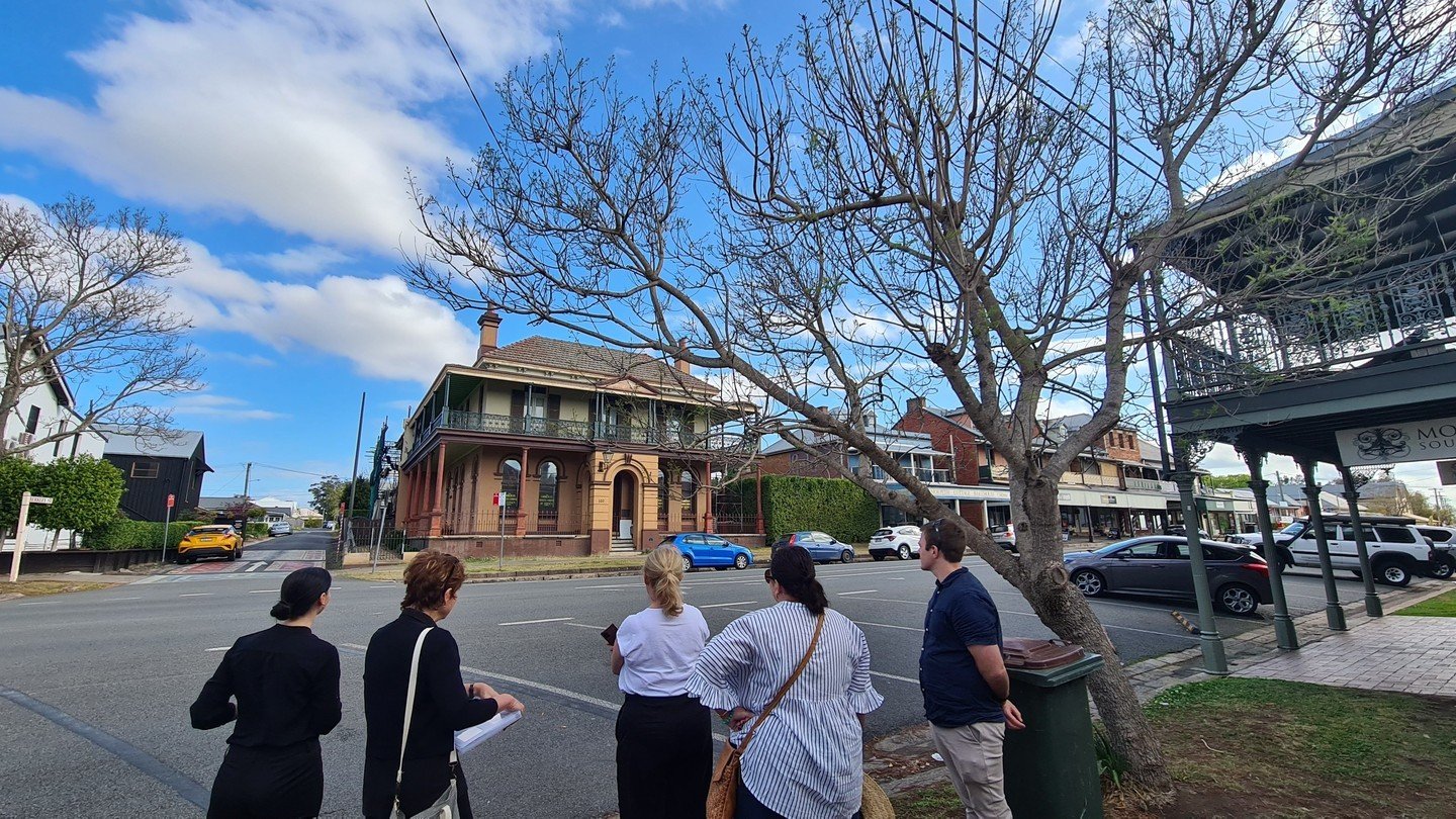 DID YOU KNOW - A Taste of Morpeth Walking tour includes: 
👣 walk up to 1km
👣 friendly, local tour guide
🍷 Boydells wine tasting &amp; tapas
👣 minimum 2 people, max 12
Book now for this Sunday - https://bit.ly/3SkZ1vN 
@MyMaitland  @ItMustBeMorpet