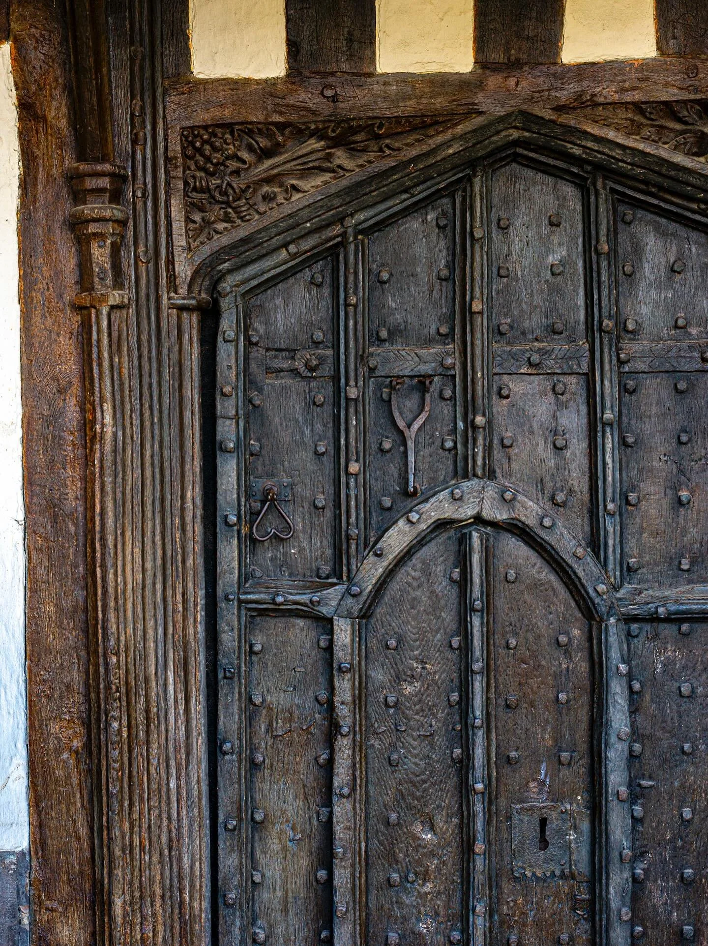 Crafting elegance with integrity ✨

At&nbsp;Ashleworth Manor, a Grade II* Tudor-era manor house dating back to around 1460, CMD recently completed a sensitive extension and interior redesign that respects centuries of history.

Charles introduced a n