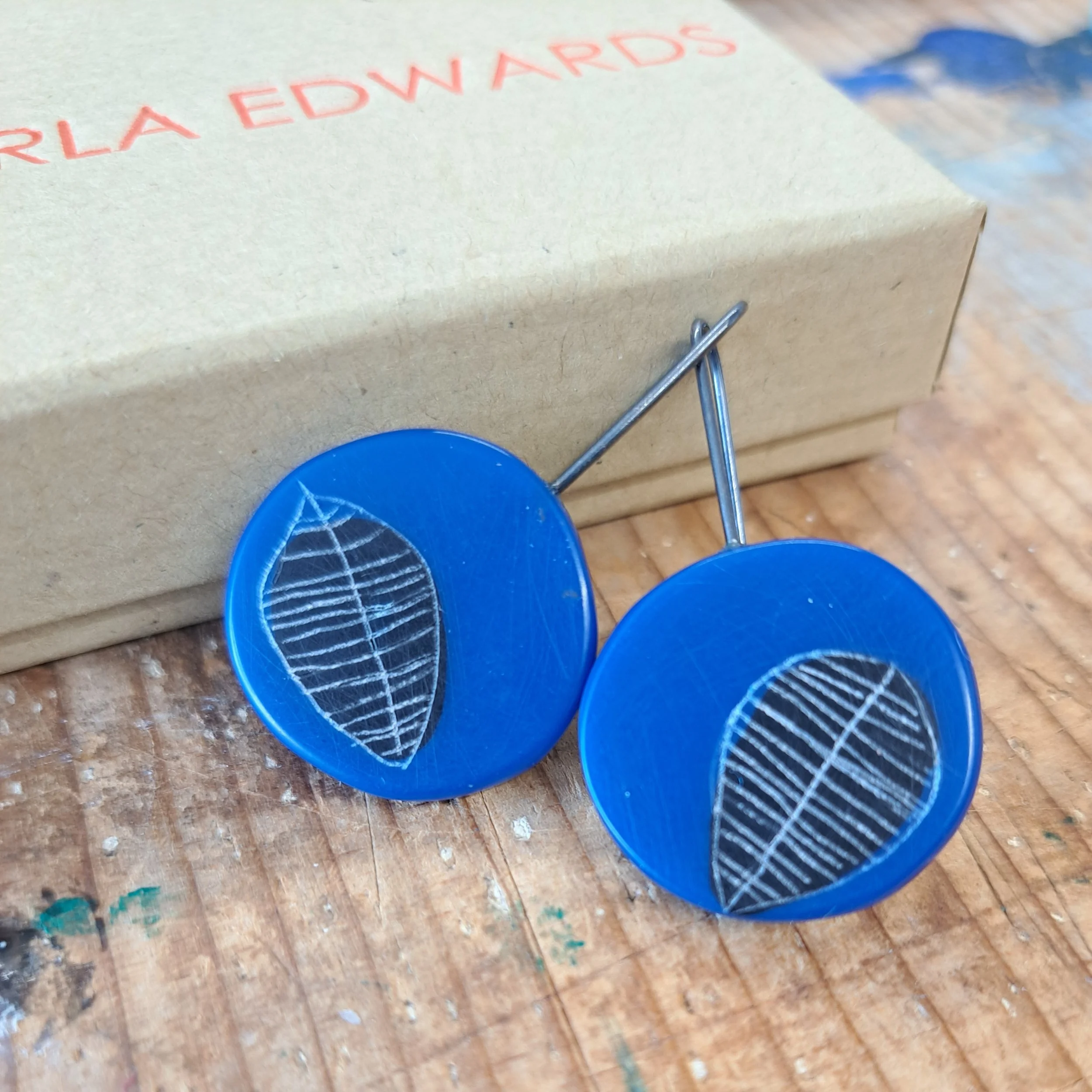 blue large round drops